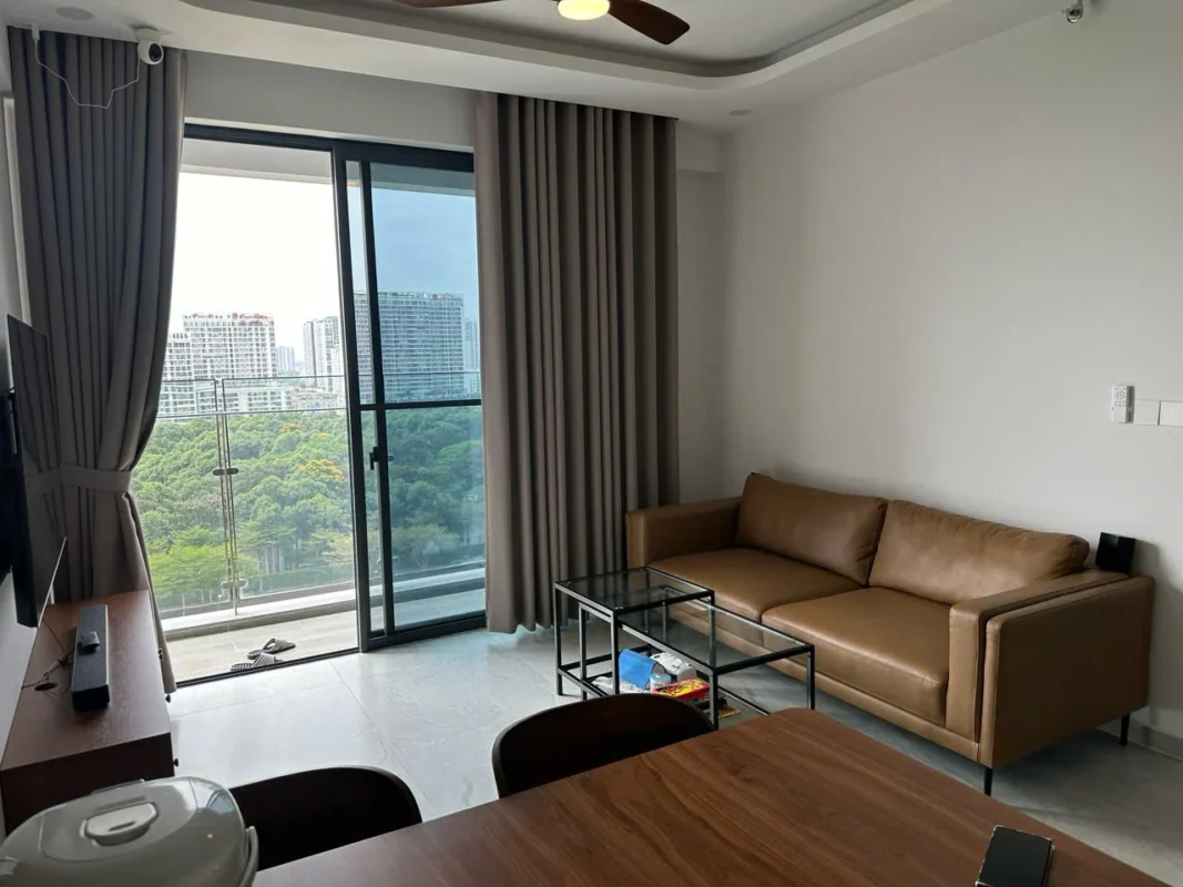 Bán hoặc cho thuê Cardinal Court
